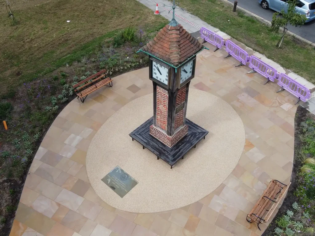 community-square-united-kingdom-001