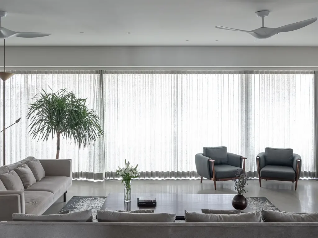 contemporary-residence-india-001